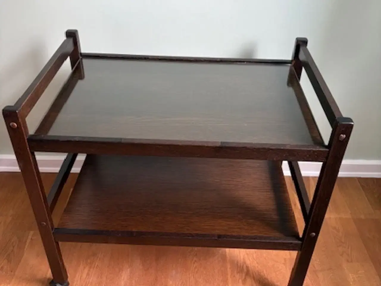 Billede 6 - Serveringsvogn / barbord / rullevogn i mørkt træ