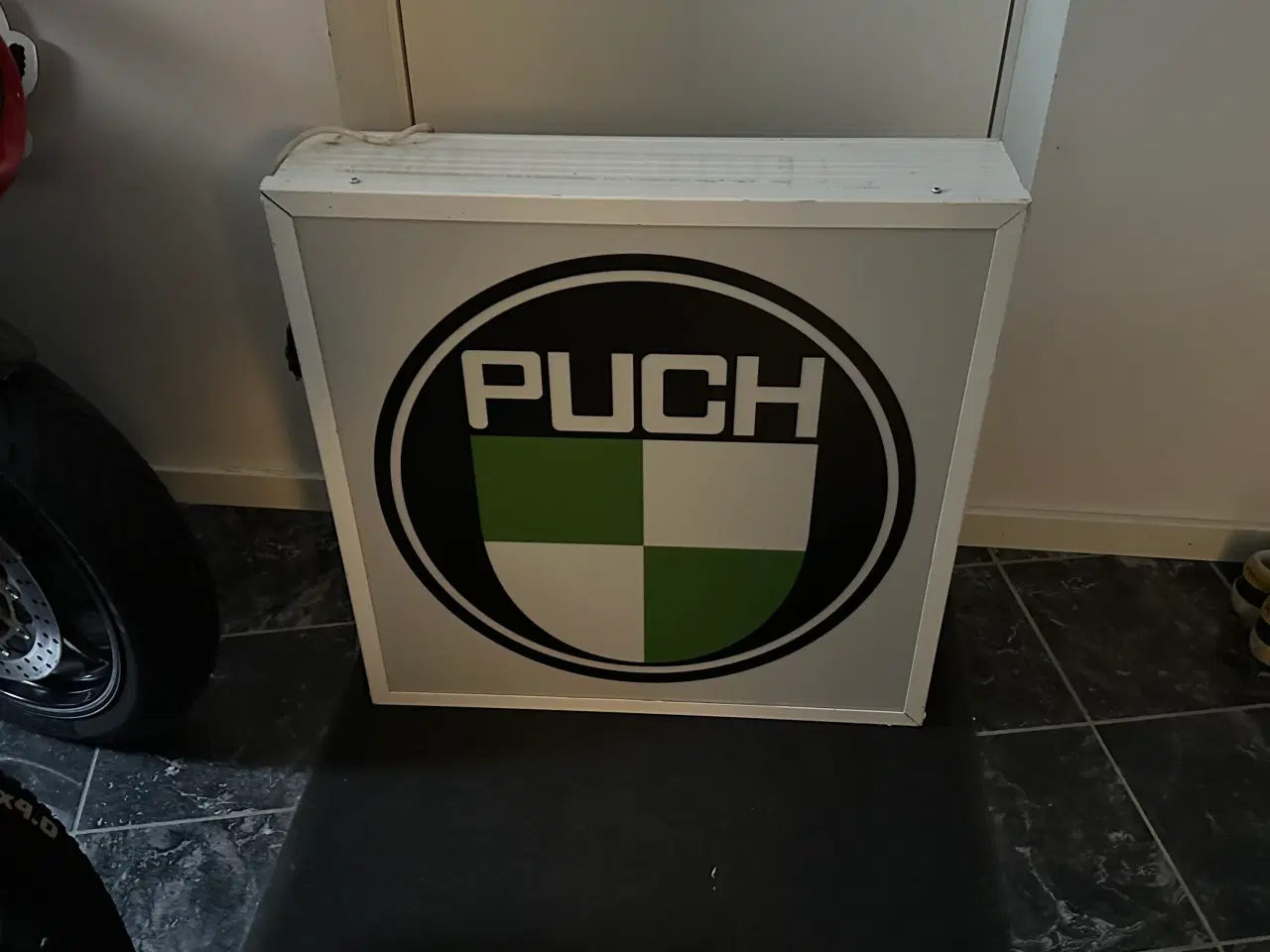 Billede 1 - Puch lysskilt