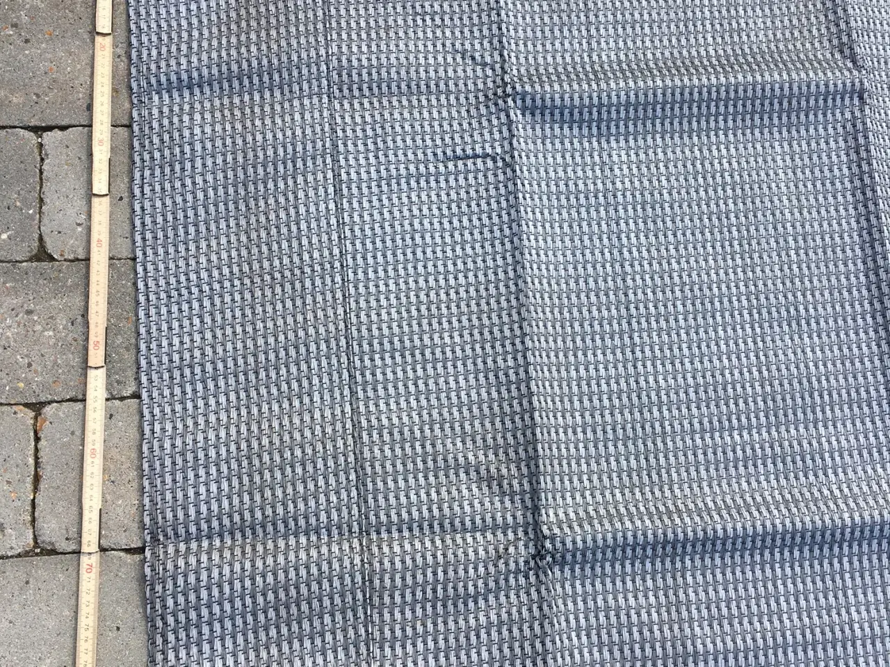 Billede 2 - Gulvtæppe til Fortelt/Markise str. 300x460cm.