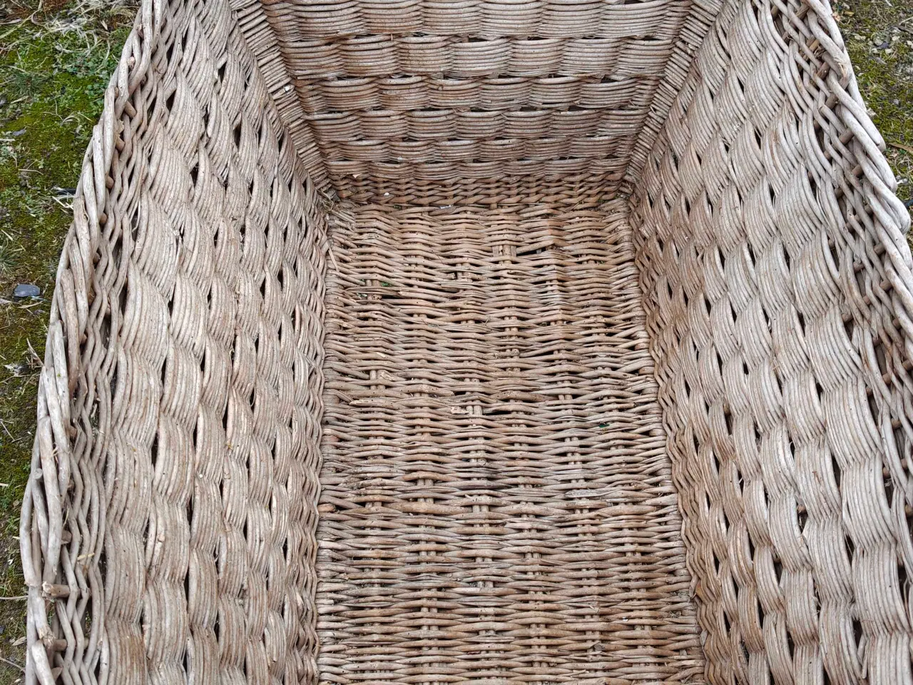 Billede 4 - Stor gammel flet kurv