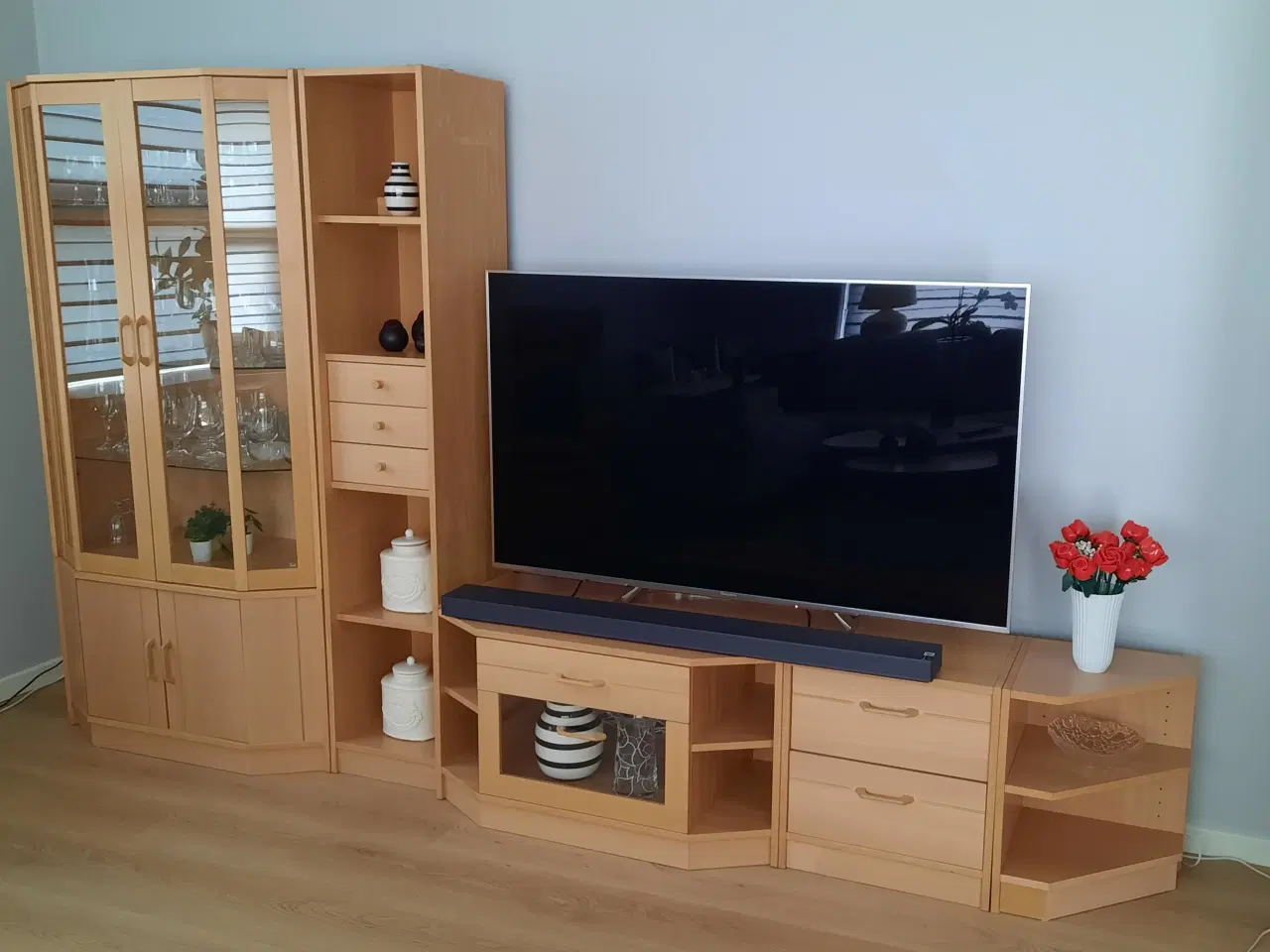 Billede 1 - Hammel reolsystem lakeret bøgetræ