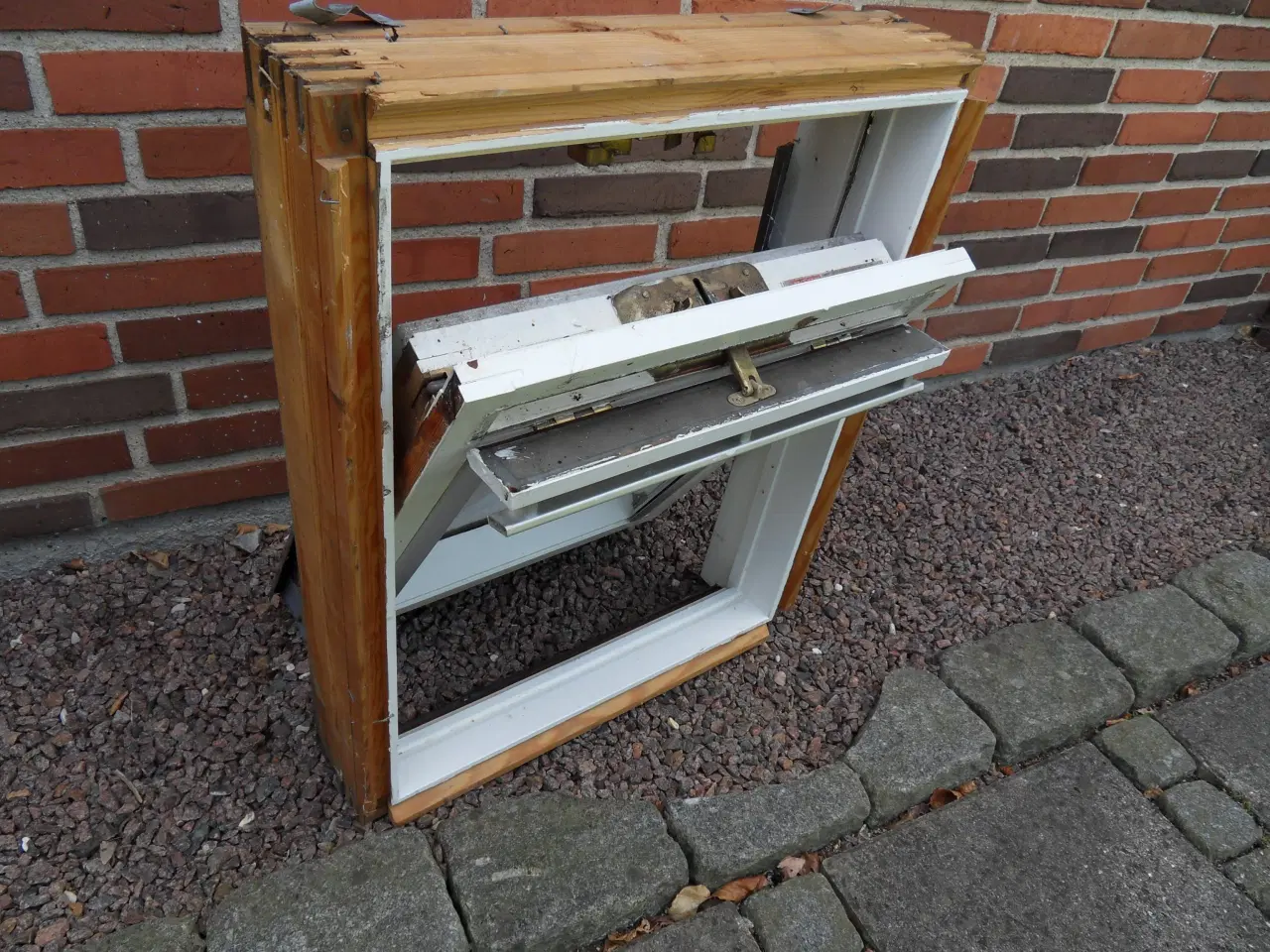Billede 2 - VELUX-vindue  70x55 cm - Ovenlysvindue