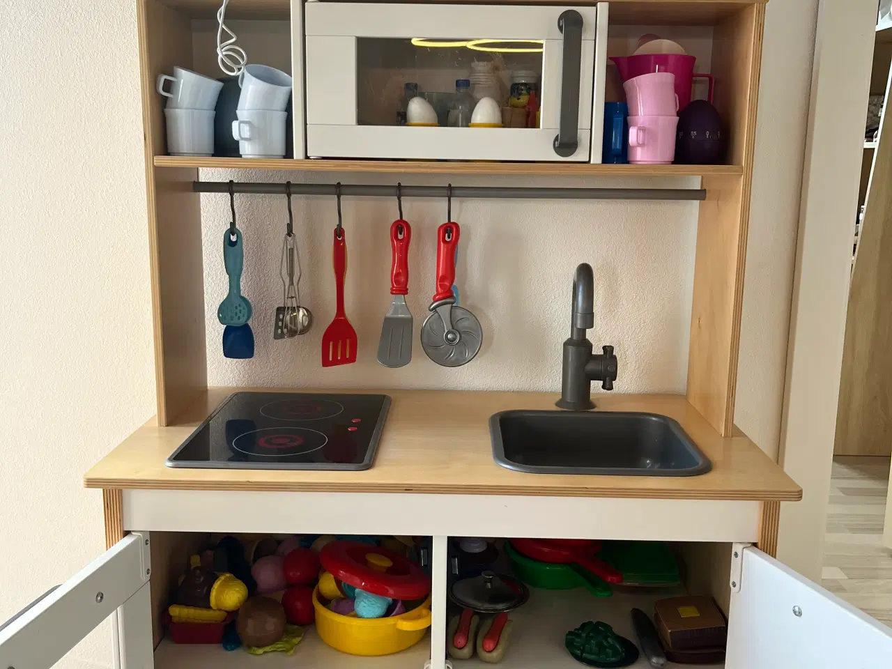 Billede 2 - Ikea legekøkken inkl. meget tilbehør