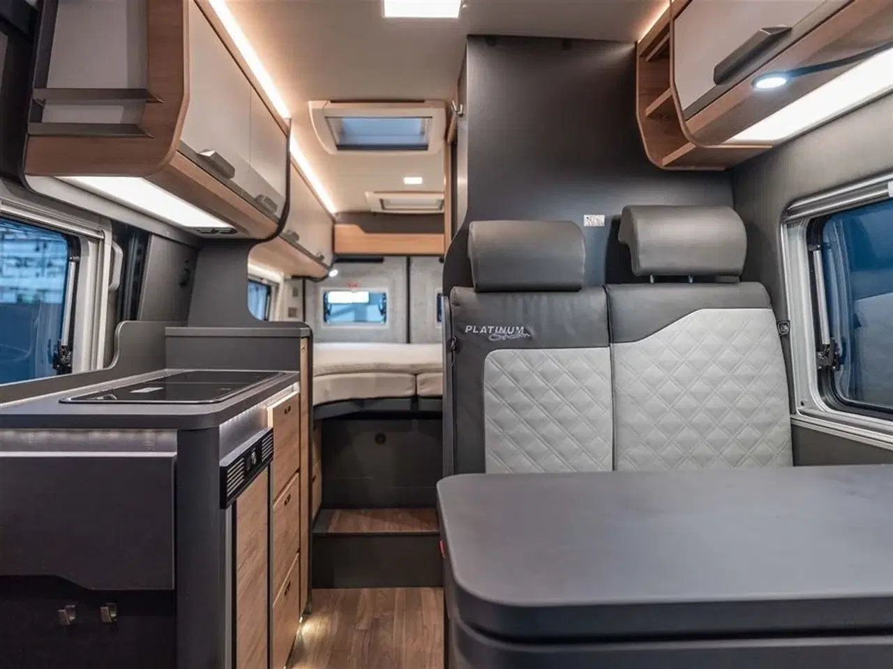 Billede 2 - 2026 - Knaus Boxlife 600 ME Platinum Selection   van under 6 meter med langsgående seng