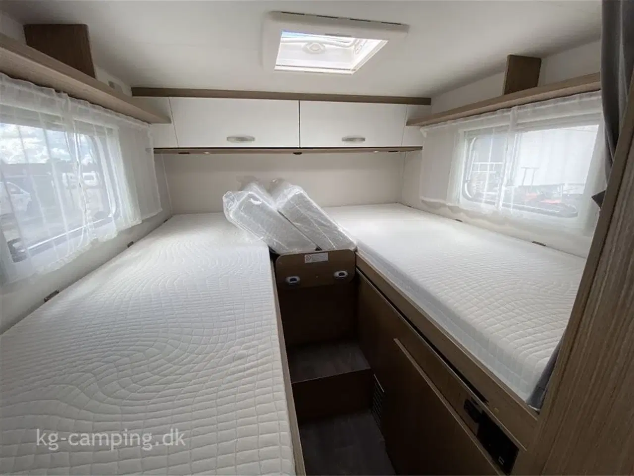 Billede 16 - 2022 - Carado V337 "15 Edition"   Ekstrem velholdt autocamper