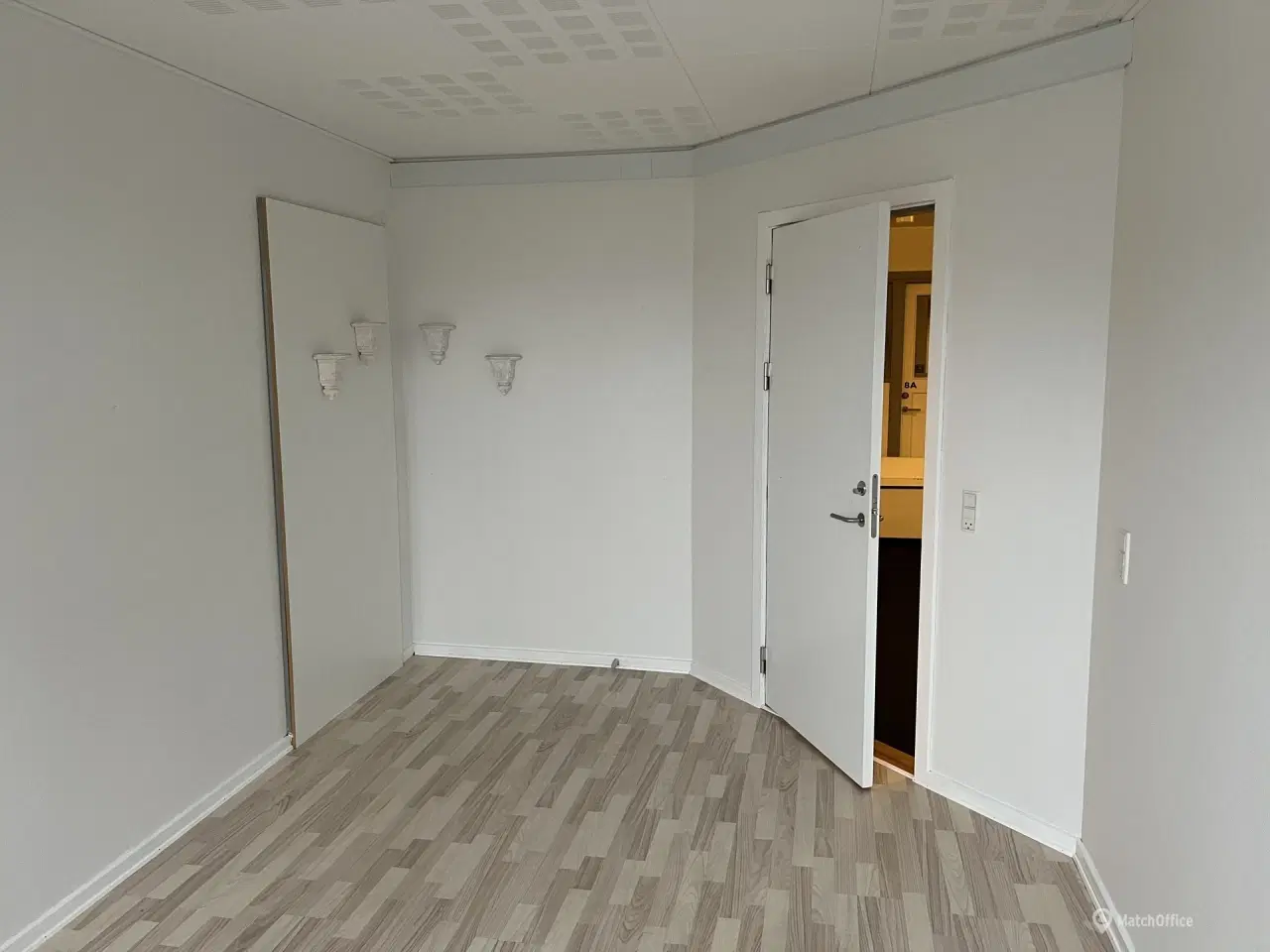 Billede 2 - Kontor udlejes