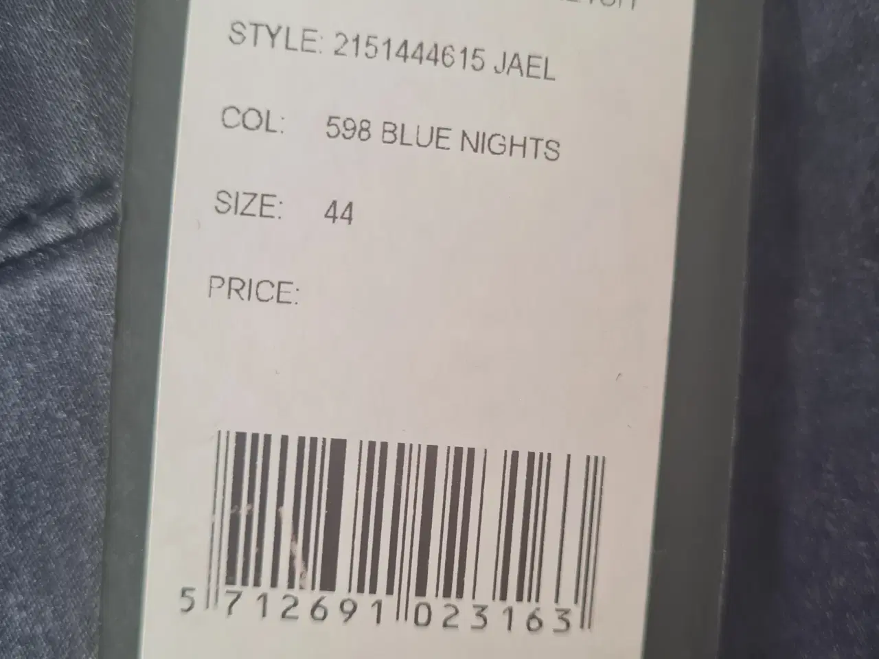 Billede 10 - Nye jeans str 44 fra Whiite copenhagen