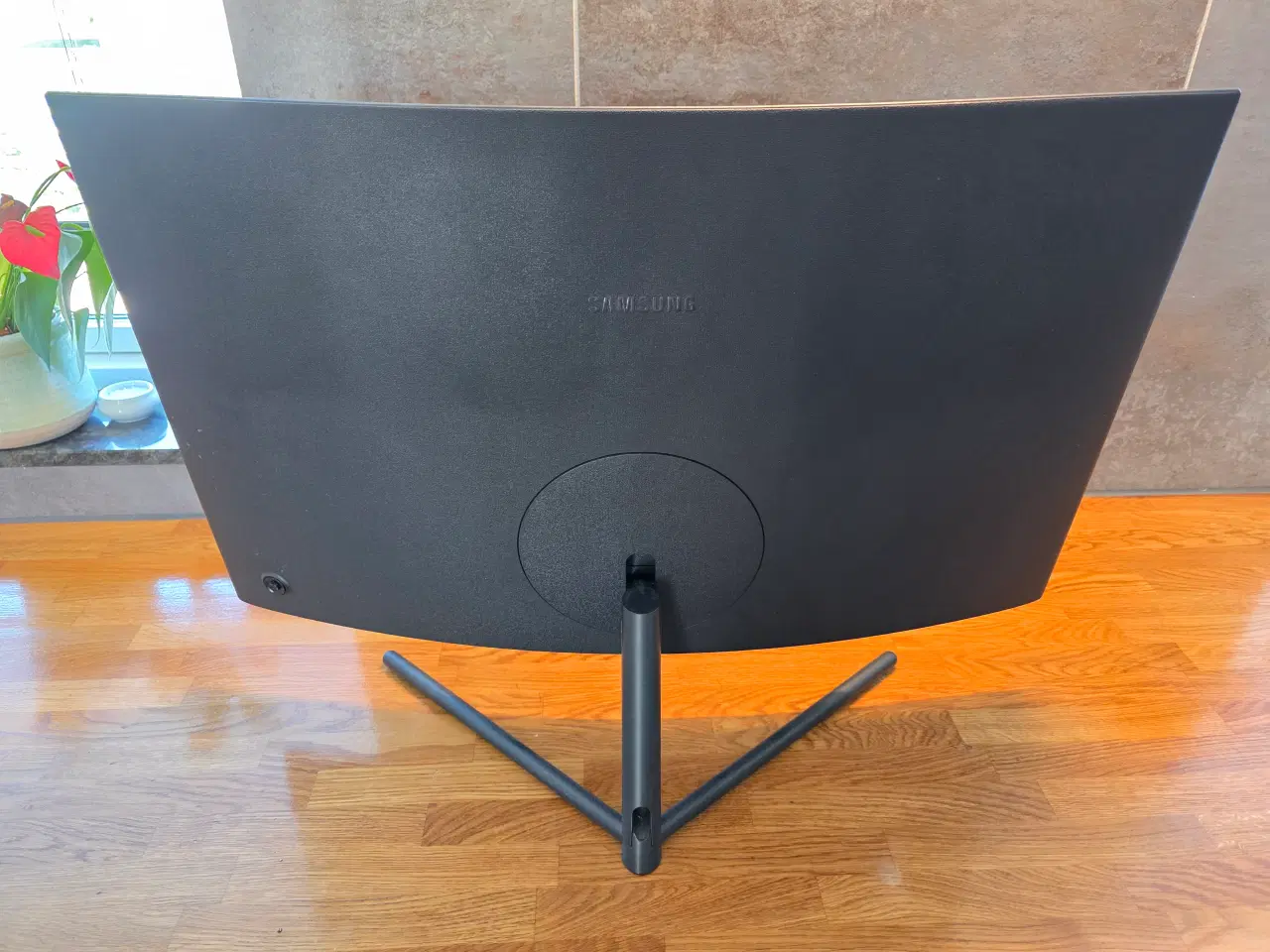 Billede 4 - 32" Curved SAMSUNG Skærm – U32R590CWU