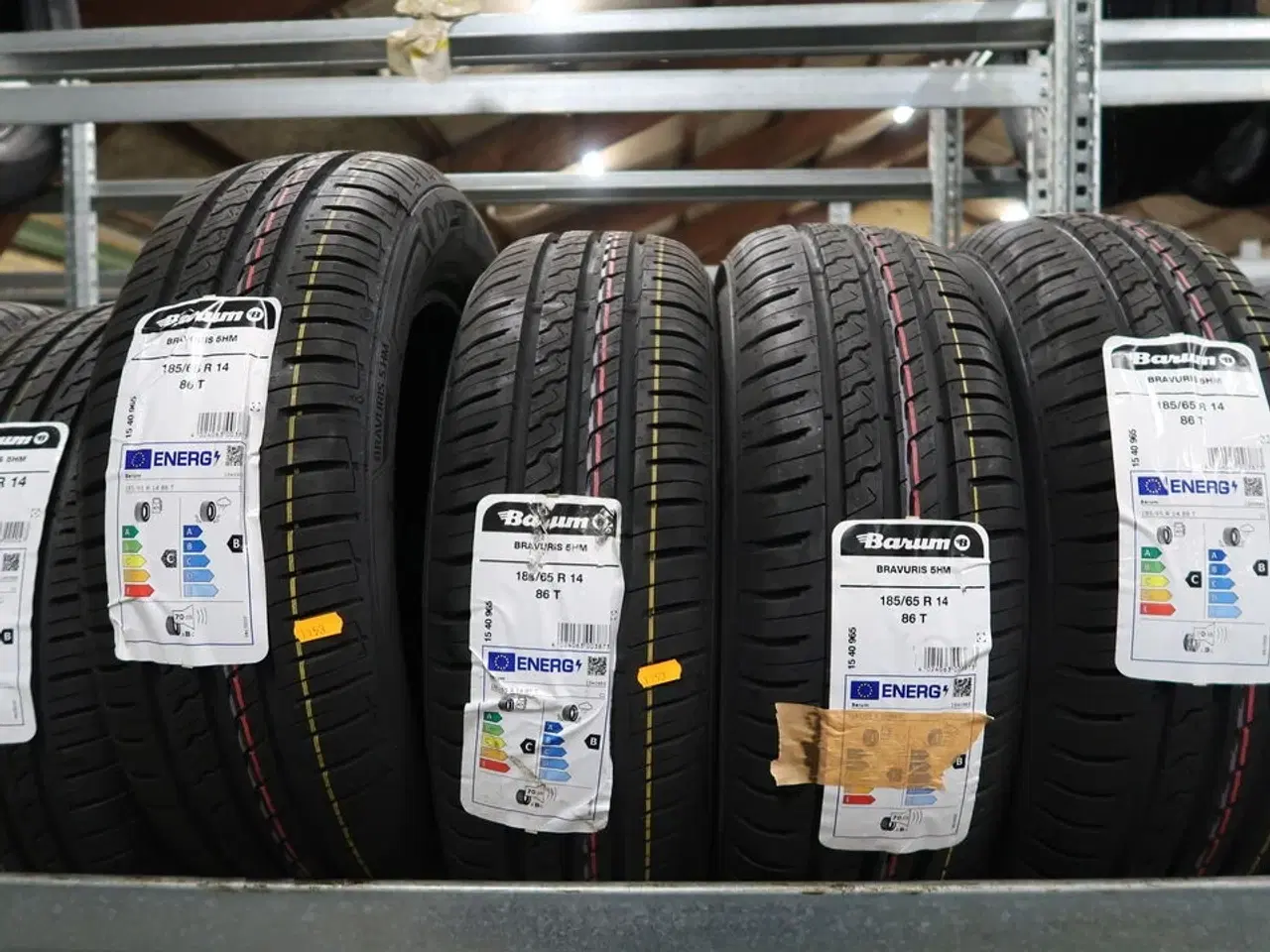 Billede 1 - 4 stk. dæk BARUM 185/65R14 86T