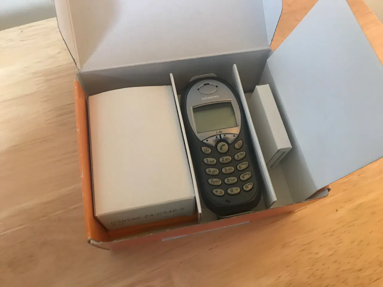 Billede 2 - Original Siemens C45 mobiltelefon 