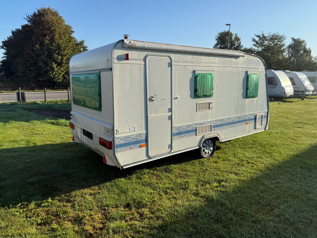 Billede 1 - 1999 Adria 432 
