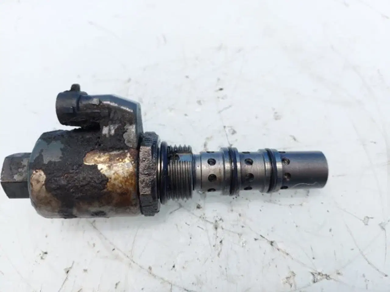 Billede 11 - New Holland / Case Elektrisk Ventil 5168054