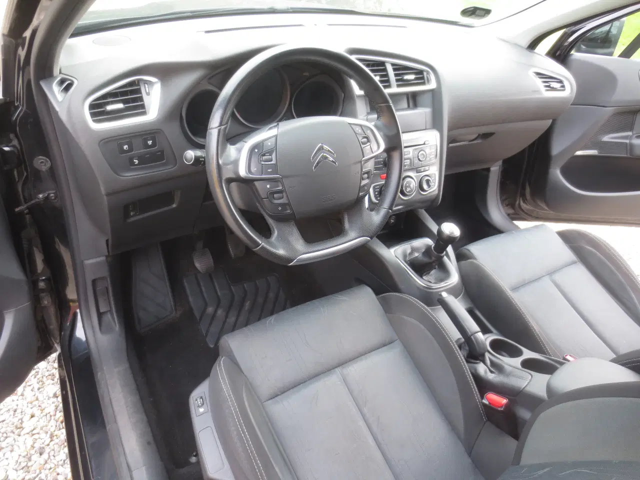 Billede 16 - Citroen C 4 1.6 HDi År 2012. Nysynet. 