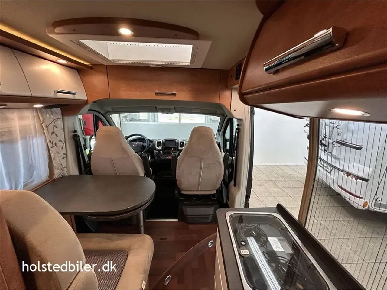 Billede 23 - 2019 - Carthago malibu 600 DB   Automatgear, km 31000, dieselfyr med indb. el-patron m.m.