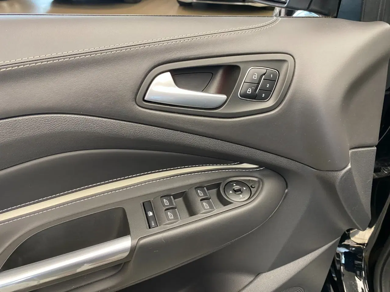 Billede 10 - Ford Kuga 2,0 TDCi 180 Vignale aut. AWD