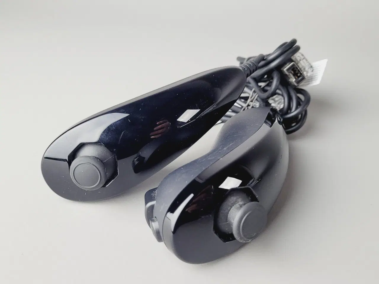 Billede 2 - ⭐️· 🎮 Originale Wii Nunchuk controllere (2 stk.) 