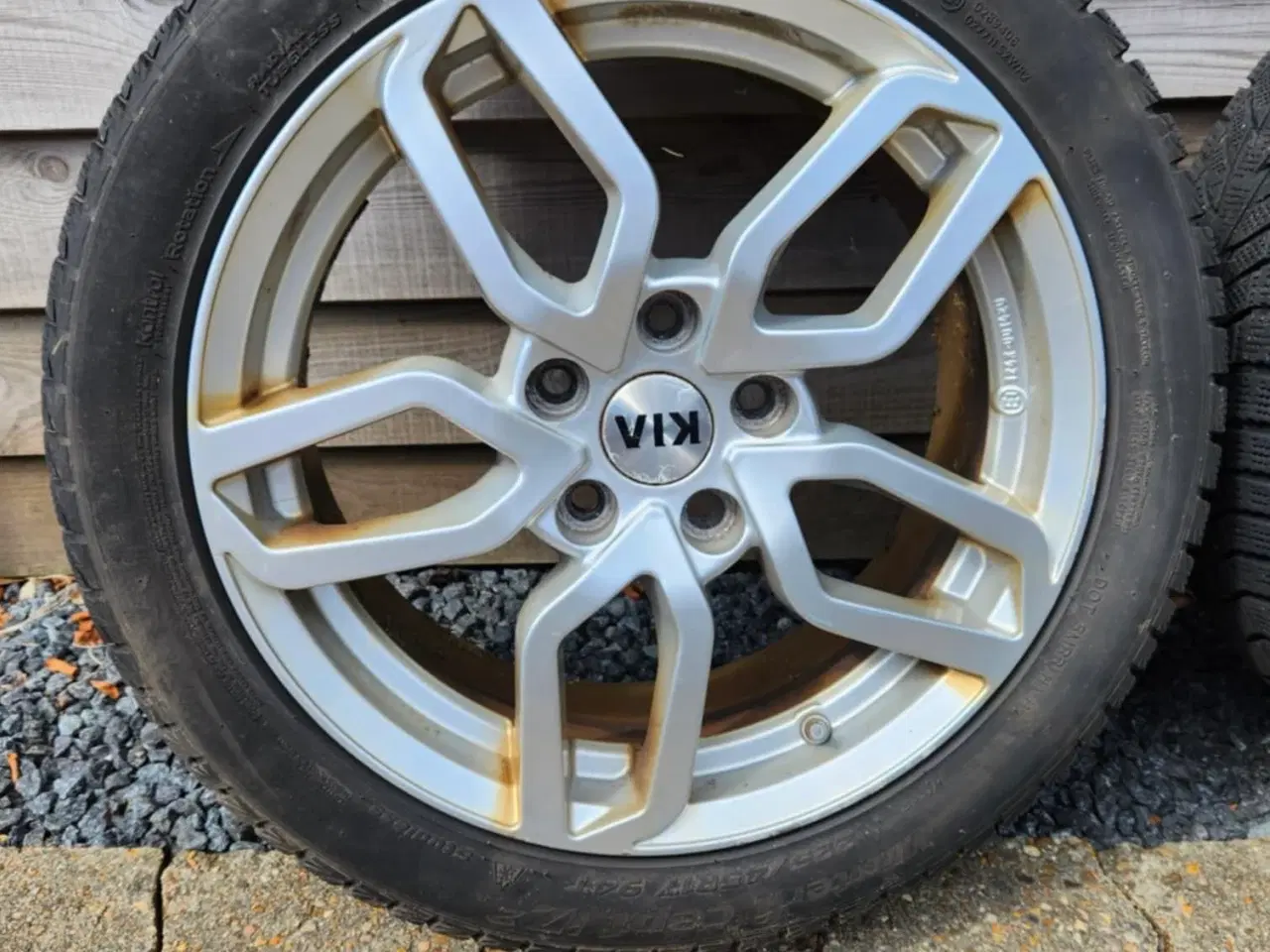 Billede 2 - Vinterdæk på originale Kia Alufælge 