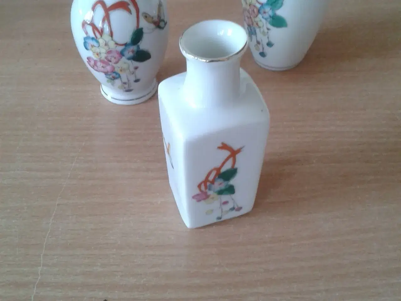 Billede 1 - 3 små søde vaser