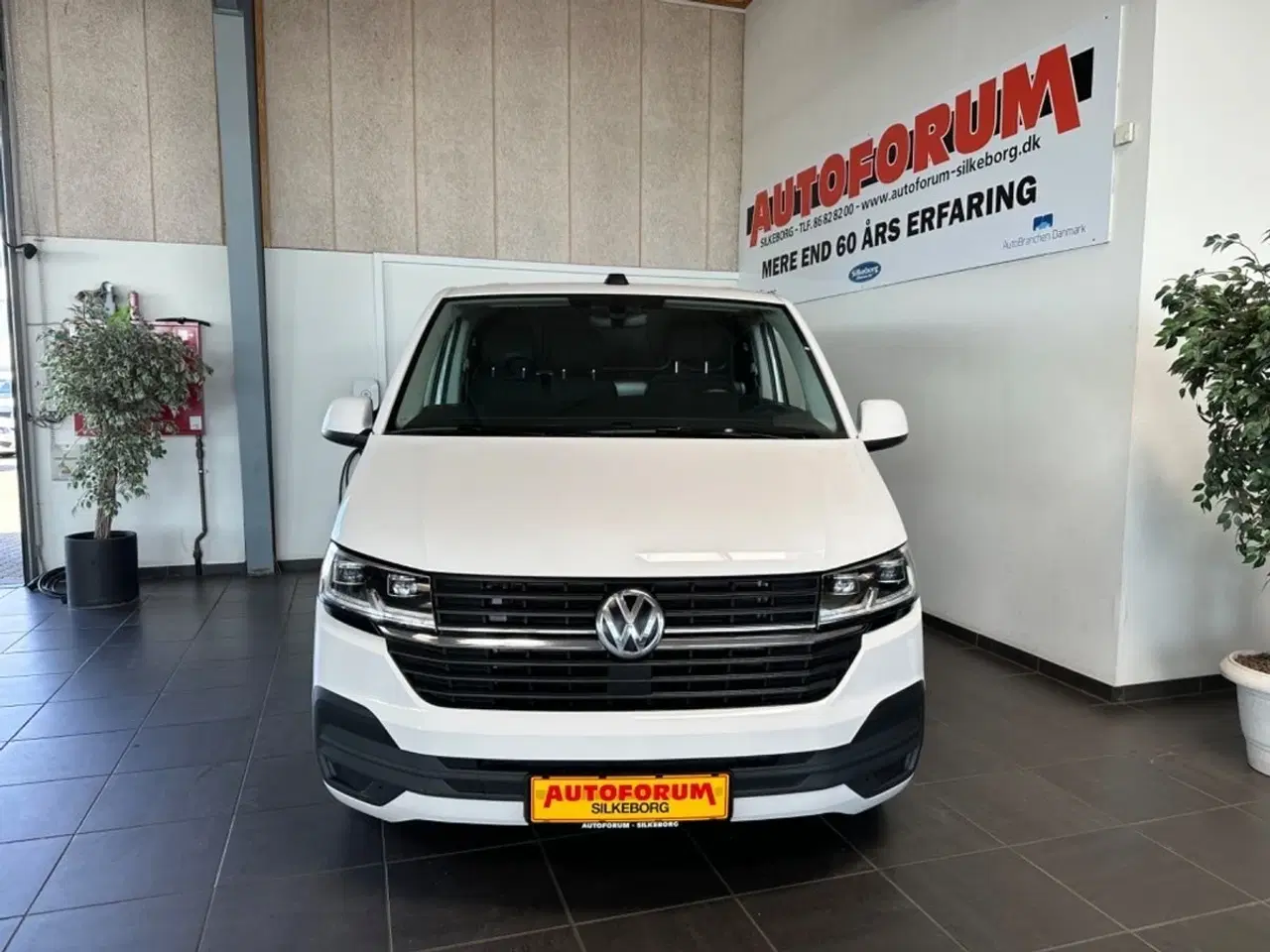 Billede 2 - VW Transporter 2,0 TDi 150 Kassevogn DSG kort