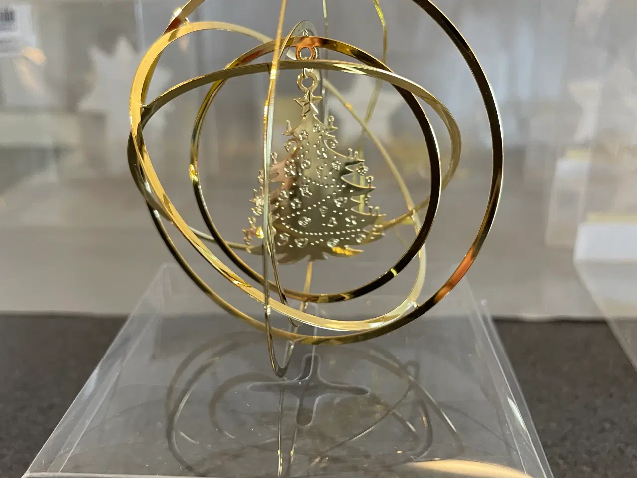 Billede 2 - 7 æsker med flotte forgyldte juleophæng MOONMIND