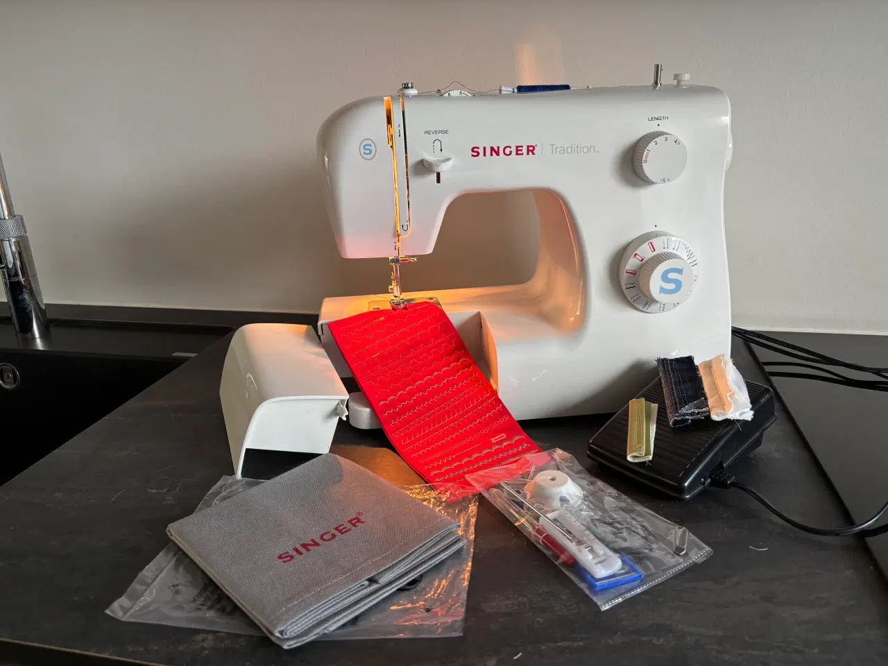Billede 1 - Singer tradition  symaskine 