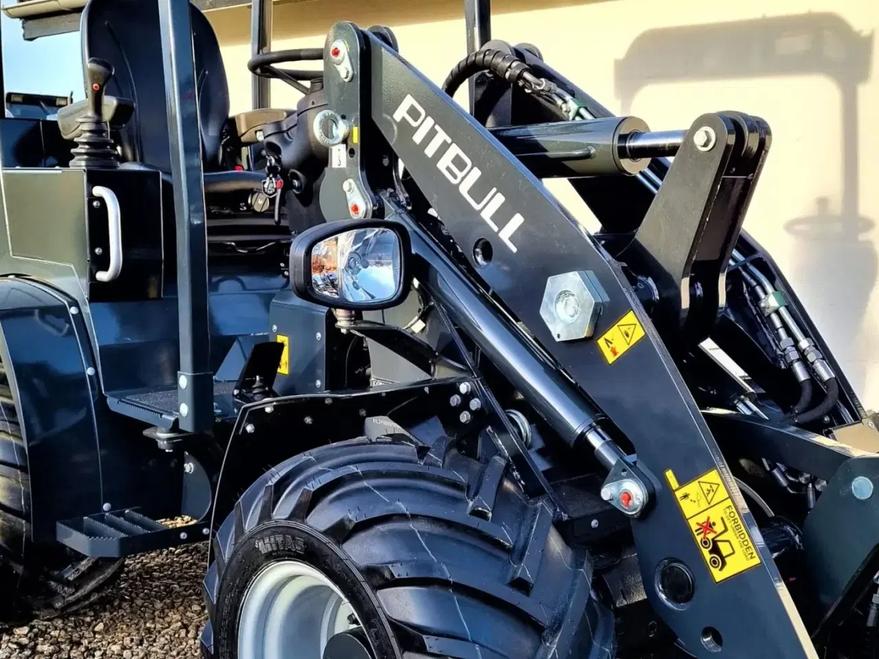 Billede 2 - Pitbull X24-26V / fabriksny / DK edition - ny model / med redskaber