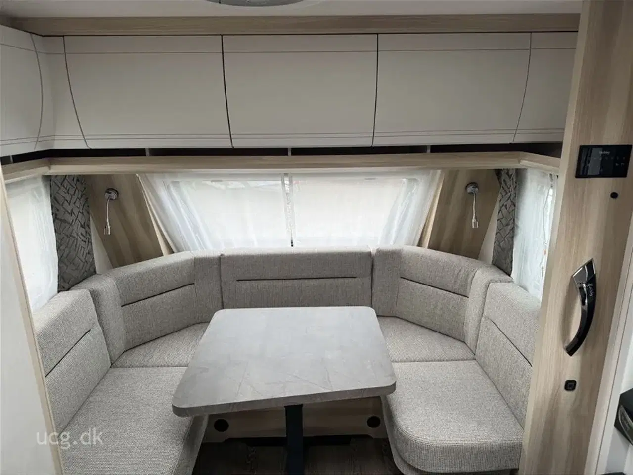 Billede 13 - 2024 - Hobby De Luxe 460 LU   Prisen er inkl. klargøring, gastest, fugttest, syn og nummerplade.