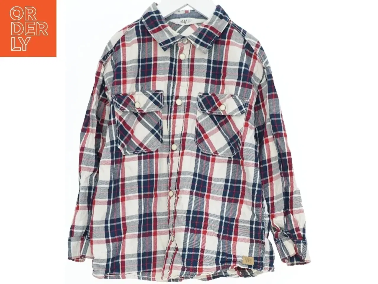 Billede 1 - Skovmandsskjorte til børn fra H&M (str. 122)