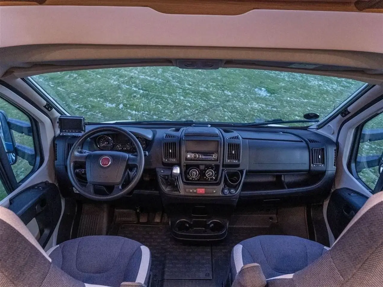 Billede 6 - 2017 - Knaus Sky TI 650 MEG Platinum Selection Automatgear og langsgående senge