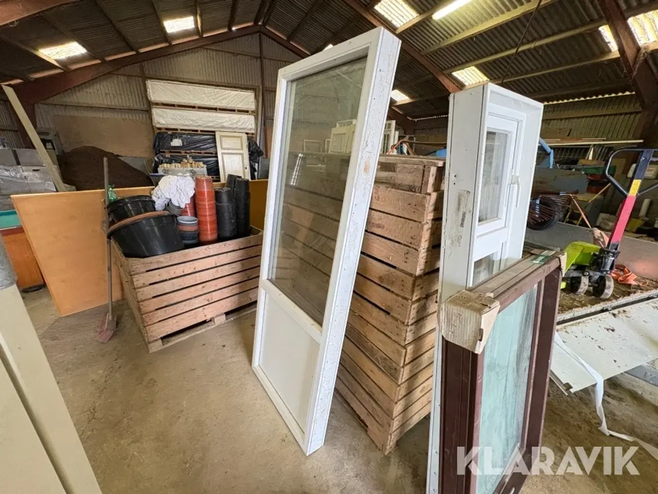 Billede 1 - Fastkarmvindue med brystning