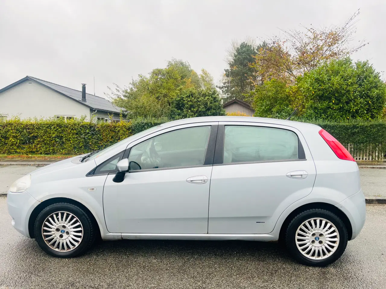 Billede 2 - Fiat Punto 1.4 benzin 2005 1 Ejers -