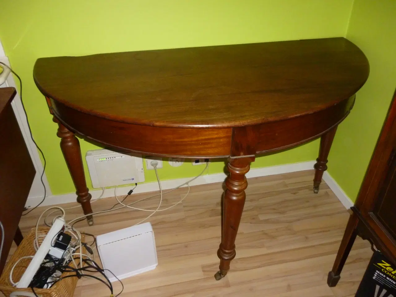 Billede 8 - Antik bord i fyrretræ.