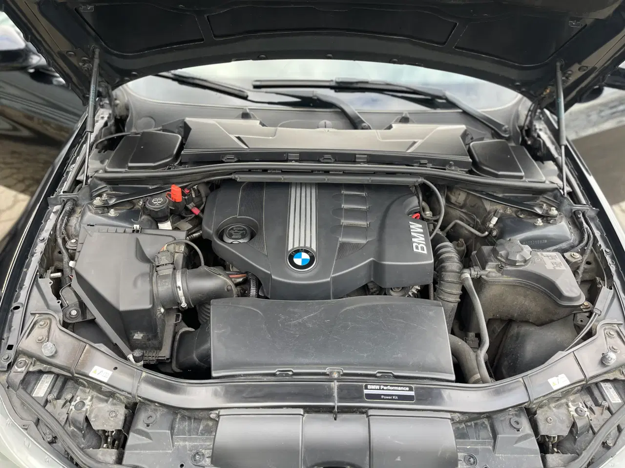 Billede 12 - Velholdt BMW 320 d