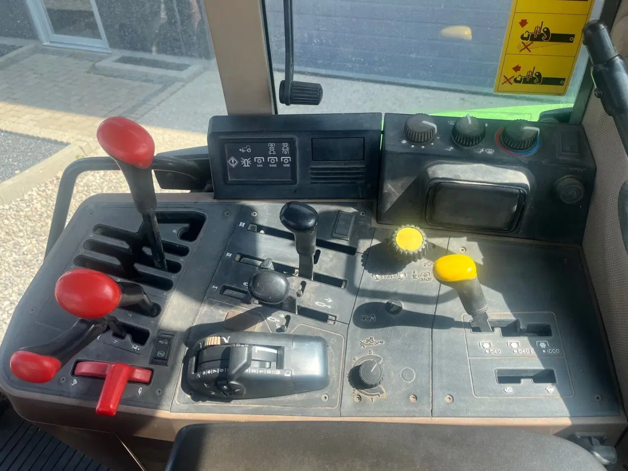 Billede 6 - John Deere 6300 Meget velholdt traktor. Samme ejer de sidste 29år