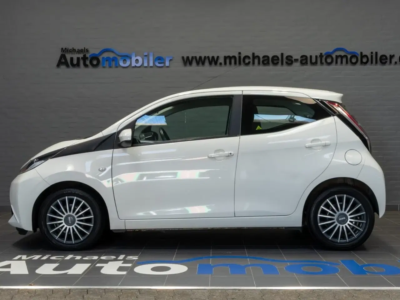Billede 2 - Toyota Aygo 1,0 VVT-i x-play x-touch