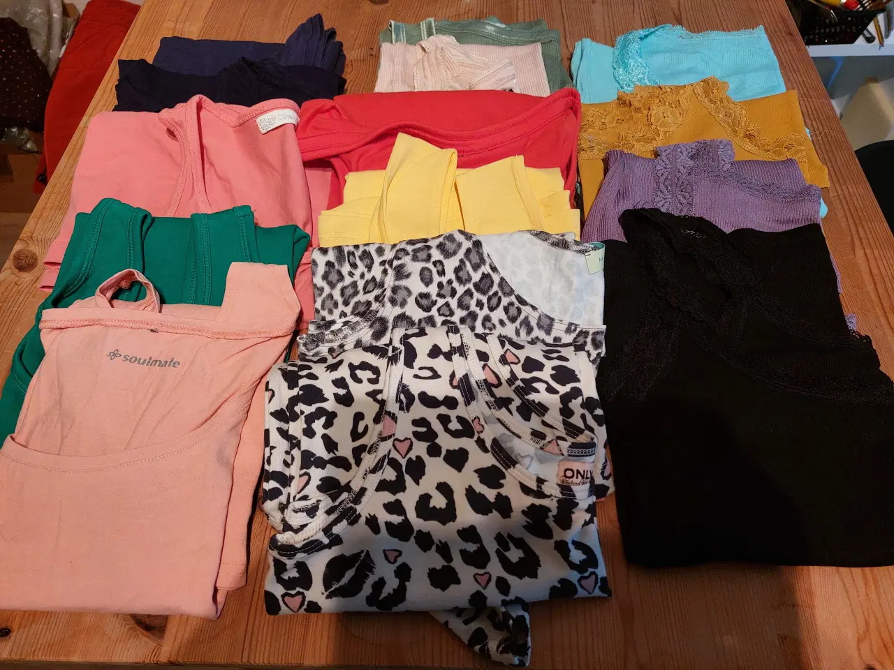 Billede 1 - Dame topper