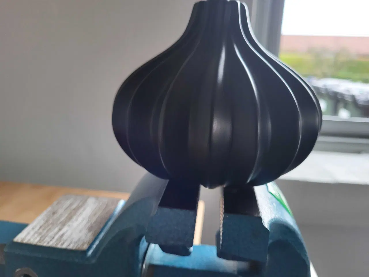 Billede 2 - 1 Styk lille vase Mrk.Tiger.