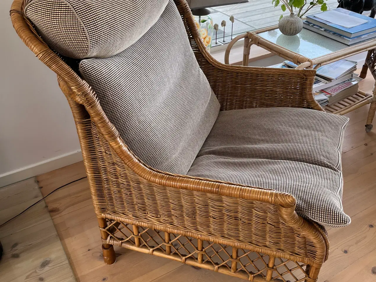 Billede 2 - Lænestol. Sjældent udbudt “Karen Blixen” fletstol 