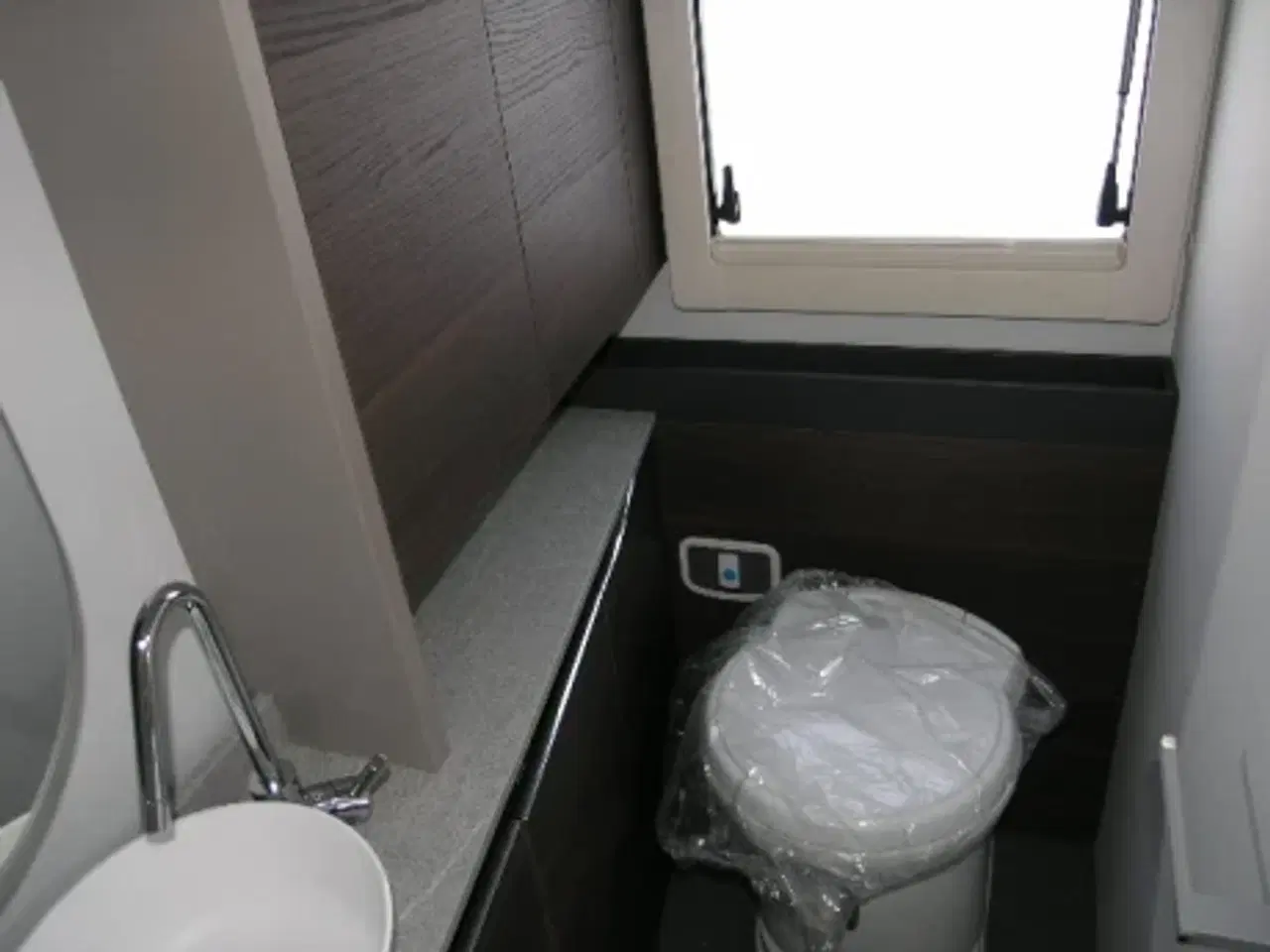 Billede 11 - Adria Alpina 663 HT TWIN