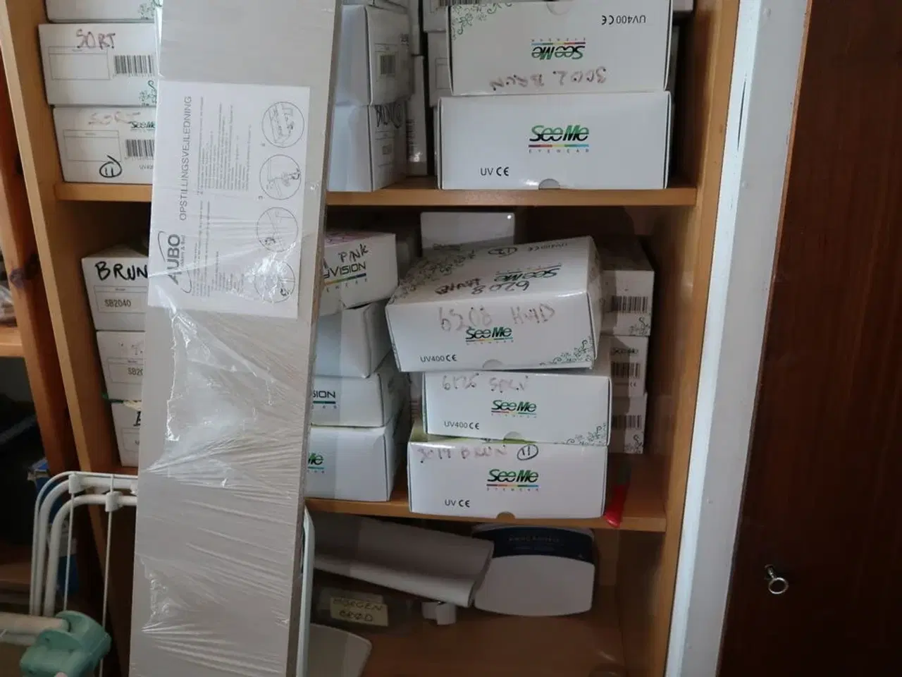 Billede 13 - Div. indhold i rum