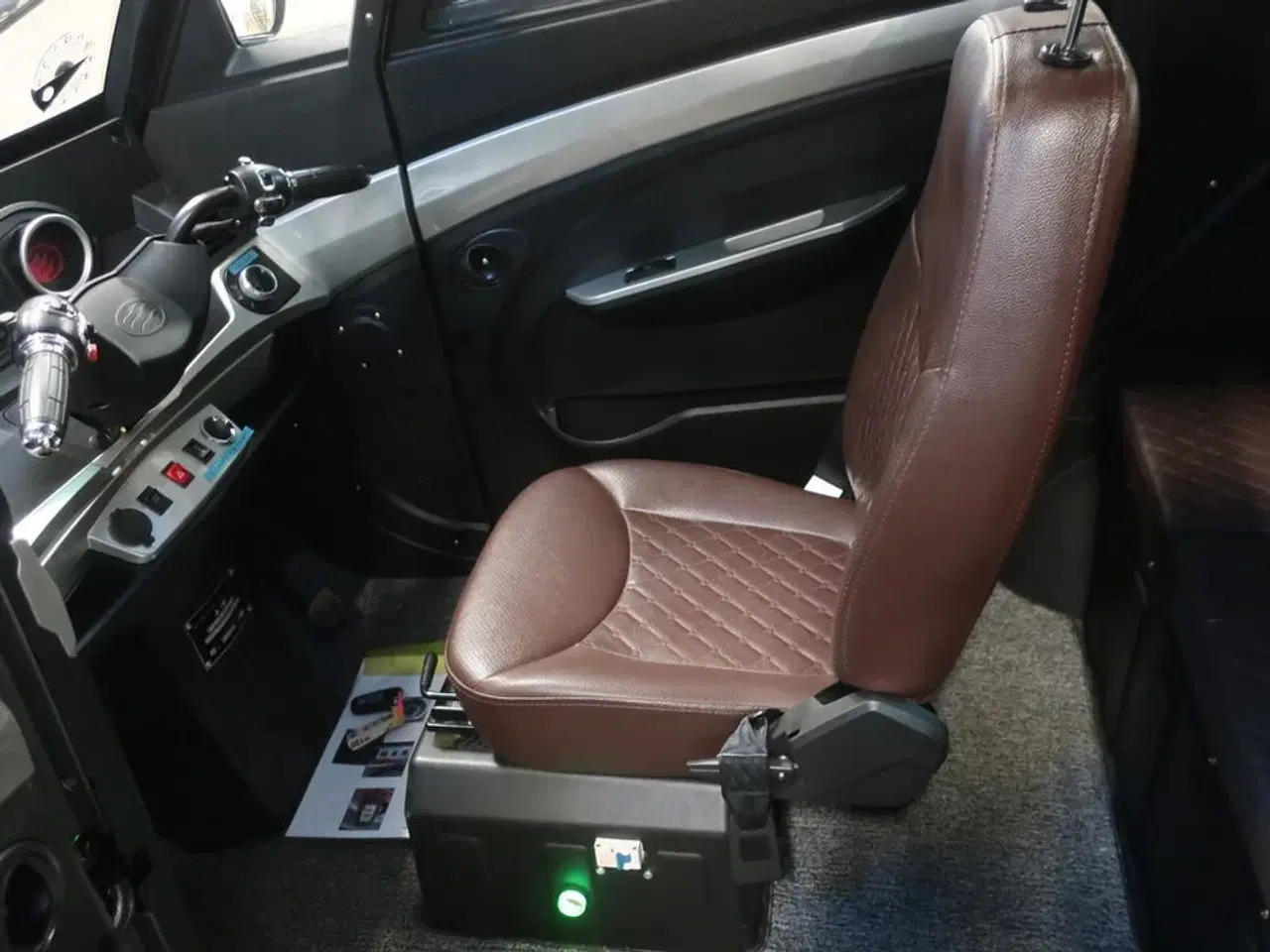 Billede 10 - Kabinescooter J1 Kun 77 km! (Momsfri)