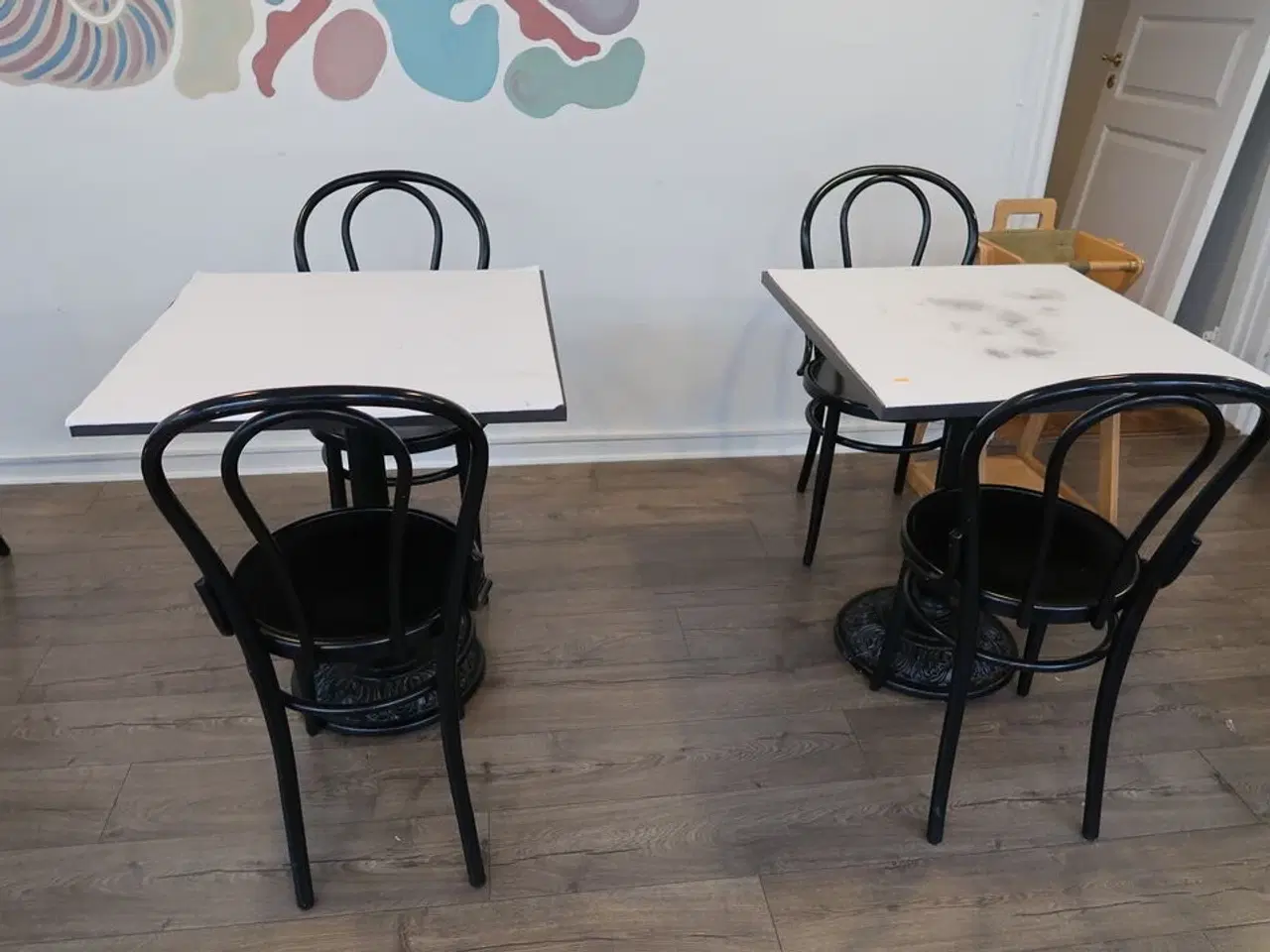 Billede 2 - 4 stk. caféborde med 8 stk. caféstole