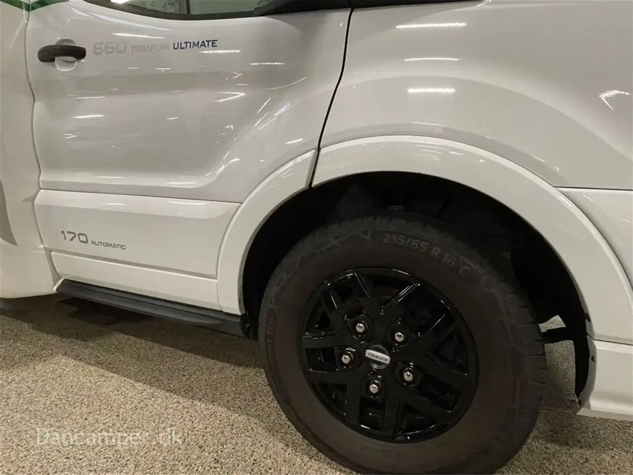 Billede 35 - 2024 - Chausson 660 Titanium ULTIMATE   UNDER KLARGØRING! Chausson 660 Titanium ULTIMATE, Elcykelholder, Lithiumbatterier, Induktionsplade, 3000W inverter