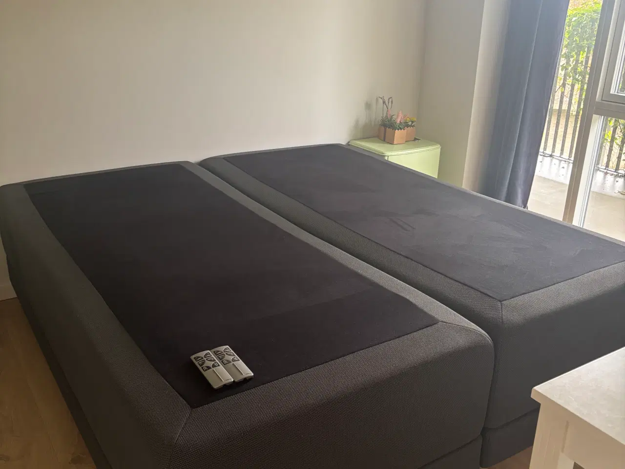 Billede 1 - Elevationsenge 2 stk 90 x200