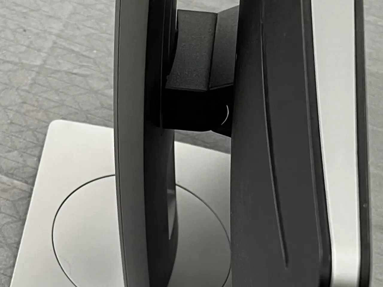 Billede 3 - HP E232 skærm