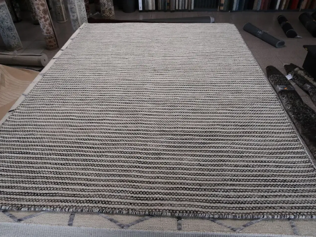 Billede 1 - Gulvtæppe MIGADAN