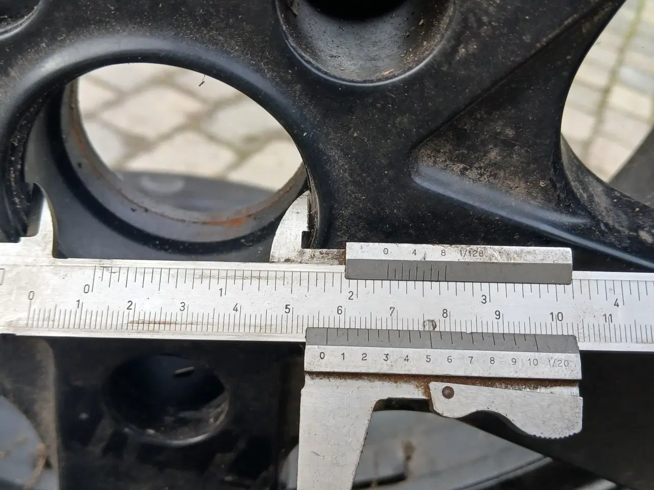 Billede 11 - 4 Barum vinterdæk på flotte Dezent 16" alufælge