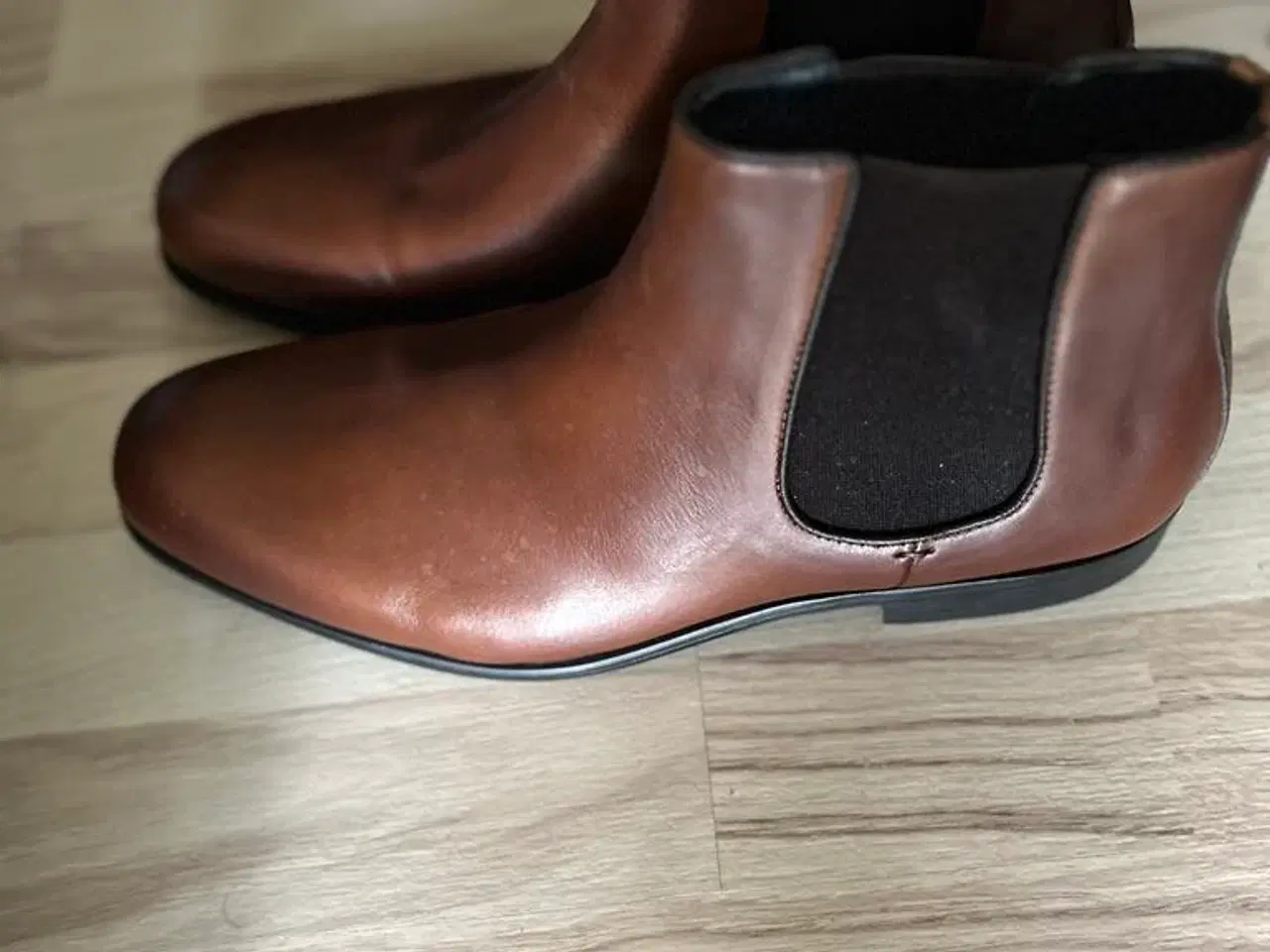 Billede 3 - Ubrugte TGA Bertoni lædersko – str. 42 – Tan