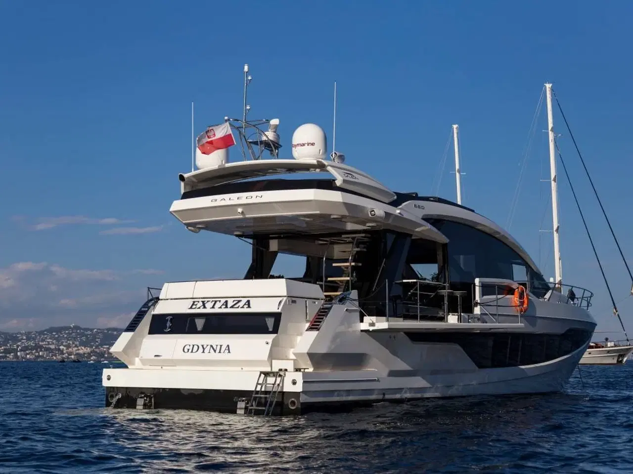 Billede 11 - Galeon 650 SKYDECK