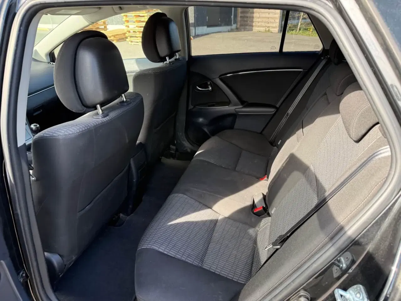 Billede 4 - Toyota Avensis 2.0 Diesel KUN 167.000km!!!